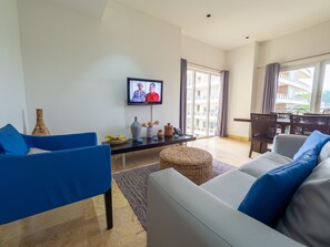 Appartement, 2 slaapkamers (Acqua #505) | 2 slaapkamers, individueel gedecoreerd, individueel gemeubileerd