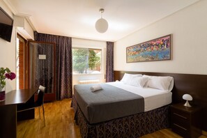 書桌、遮光布/窗簾、隔音、折疊床/加床