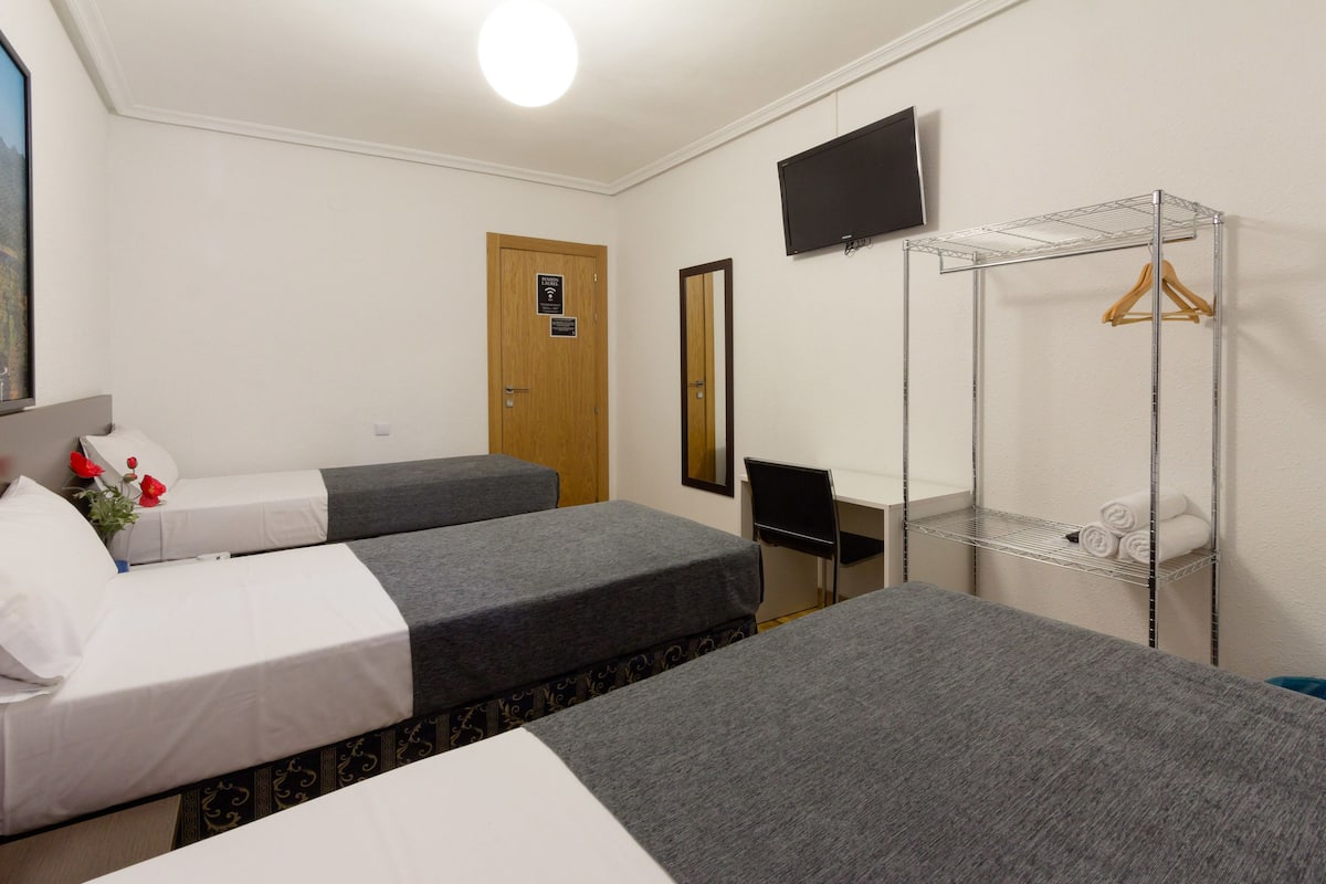 Triple Room, Shared Bathroom