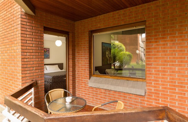 三人房, 私人浴室 | 露台/庭院