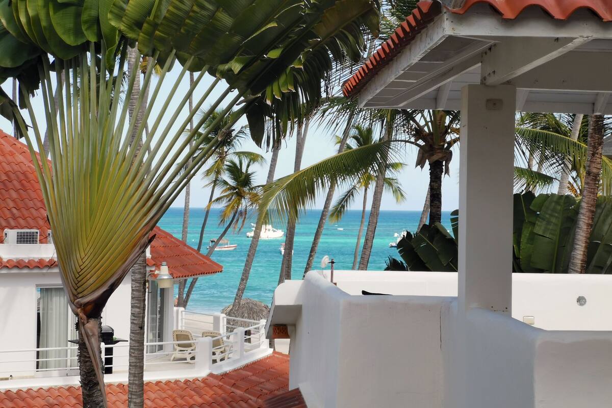Deluxe Villa, 2 Bedrooms, Partial Ocean View, Beachside | View from room
