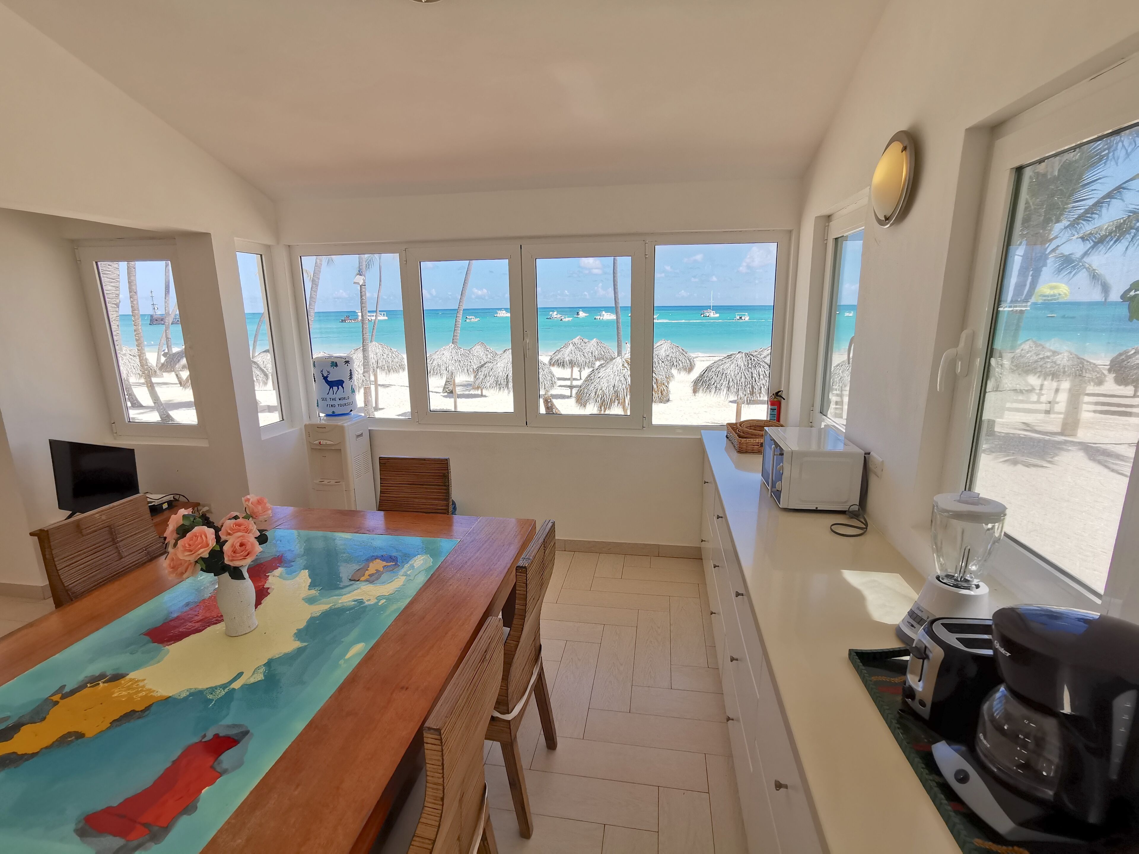 los corales tropical beach resort & spa