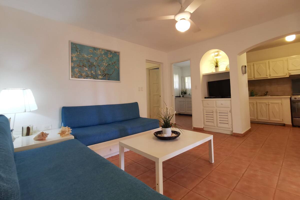 Senior Villa, 2 Bedrooms, Garden View, Garden Area