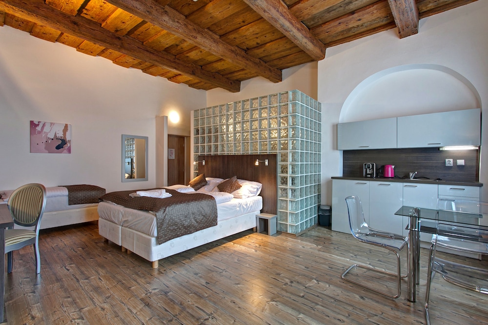 Three pears Suites & Apartments by null