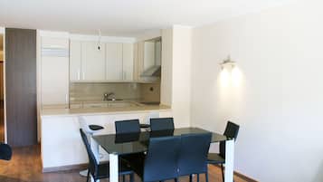 Apartment, 2 Bedrooms | Private kitchen | Full-size fridge, microwave, dishwasher, coffee/tea maker