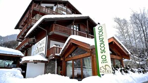 Front of property - Hotel Lo Scoiattolo (Courmayeur)