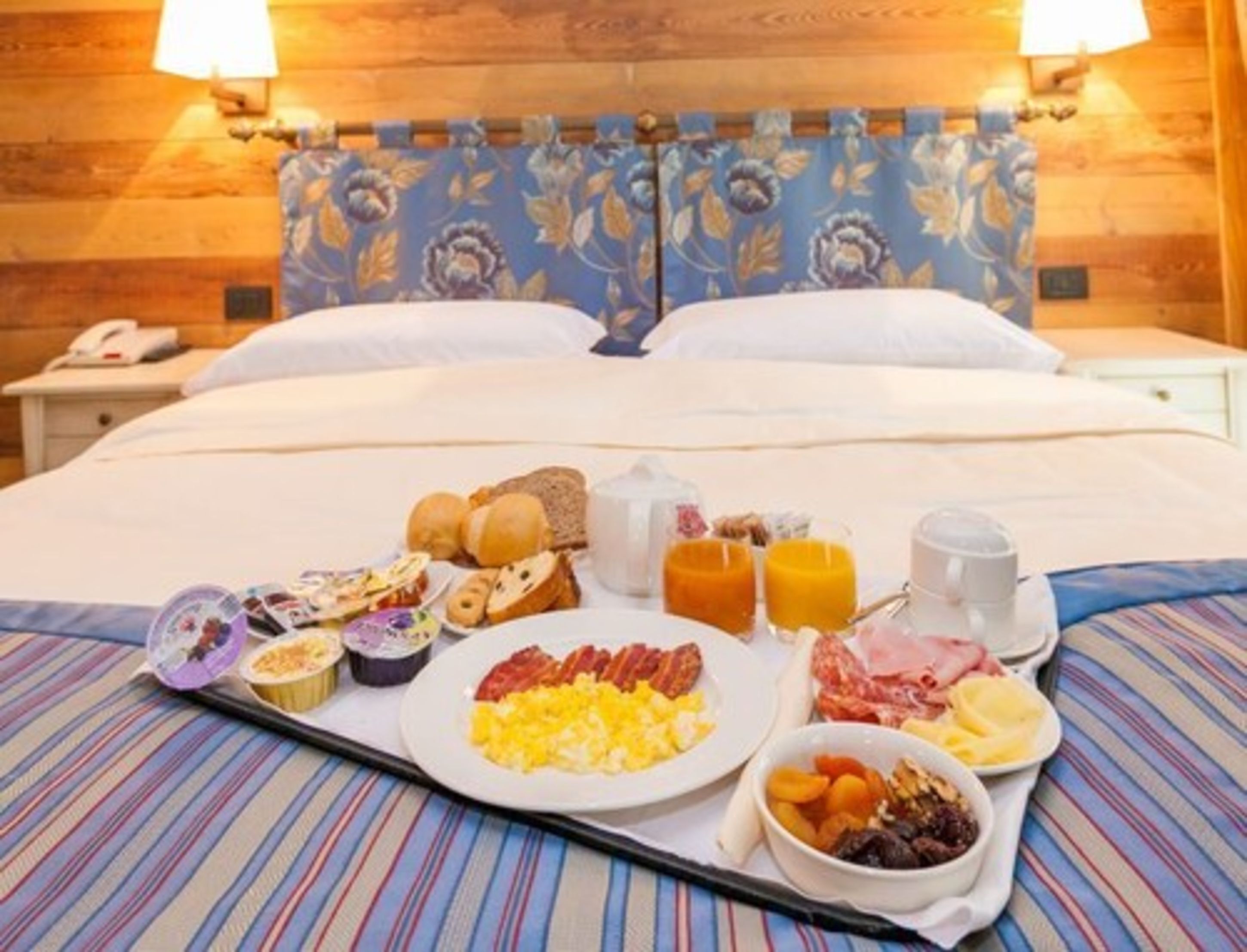 room service – dining