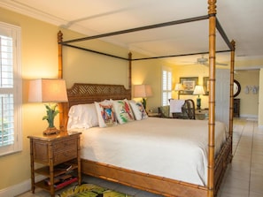 Porch with Ocean View, 1 King Bed, Spa Bath | Premium bedding, individually decorated, individually furnished