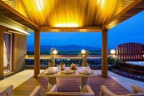 Suite Premier, 1 cama de matrimonio grande, no fumadores | Terraza o patio