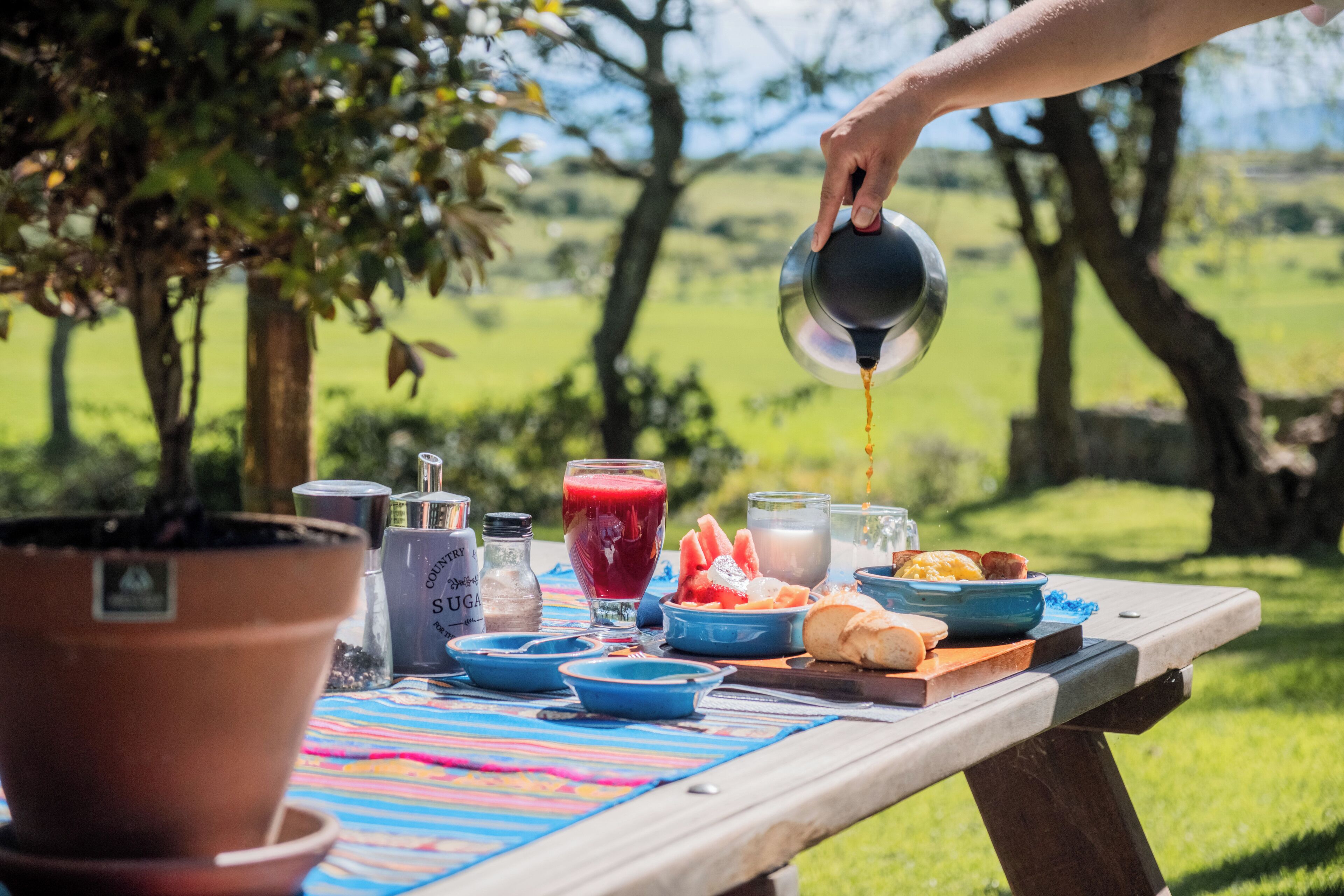 Outdoor dining - Hacienda San Francisco (Tumbabiro)