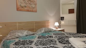 Superior Twin Room | Desk, soundproofing, rollaway beds, free WiFi