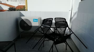 Family Apartment | Balcony