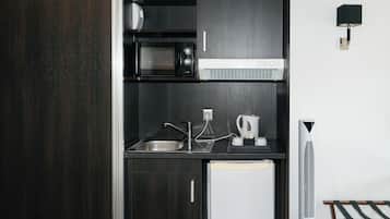 1 chambre, bureau, chambres insonorisées, fer et planche à repasser