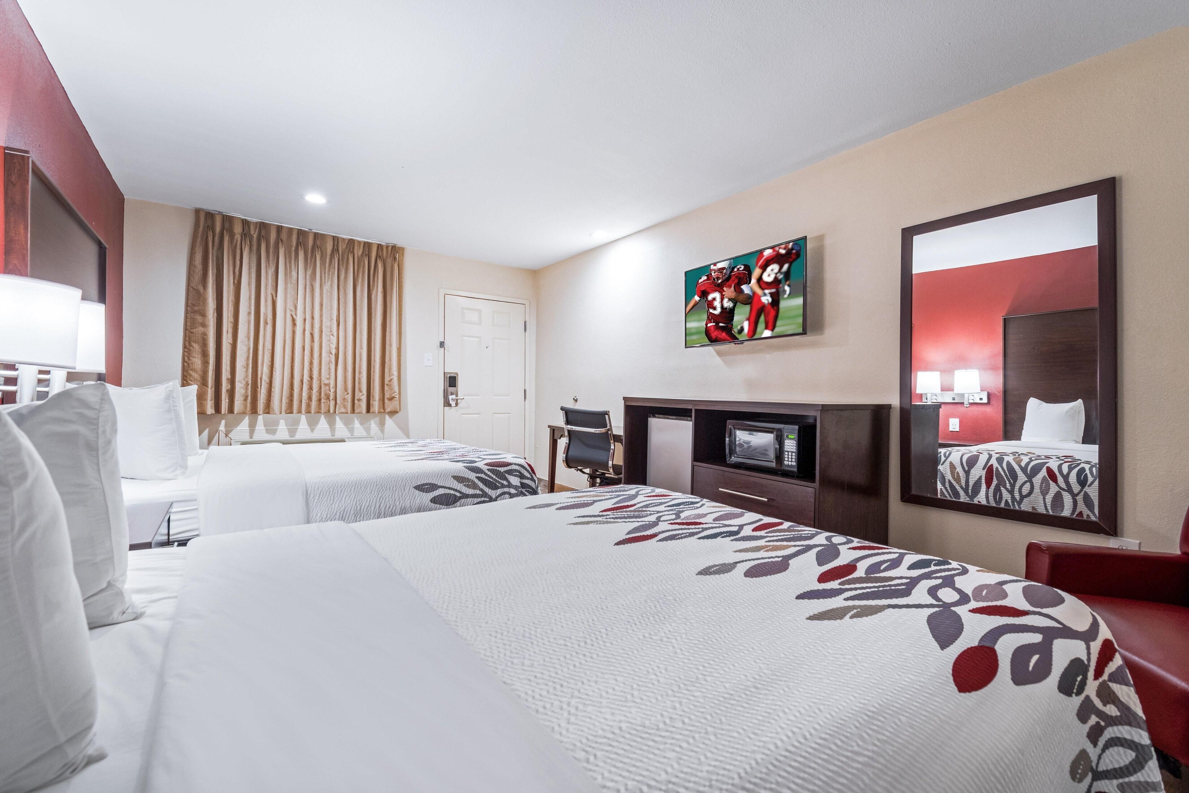 Blackout curtains, free cots/infant beds, free WiFi, bed sheets