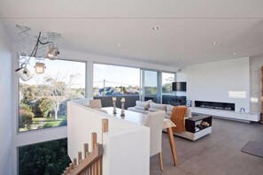 Casa geminada premium (32) | Opções para refeição no quarto