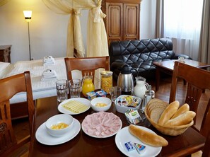 Dining - Residence Muzeum Vltavinu (Cesky Krumlov)