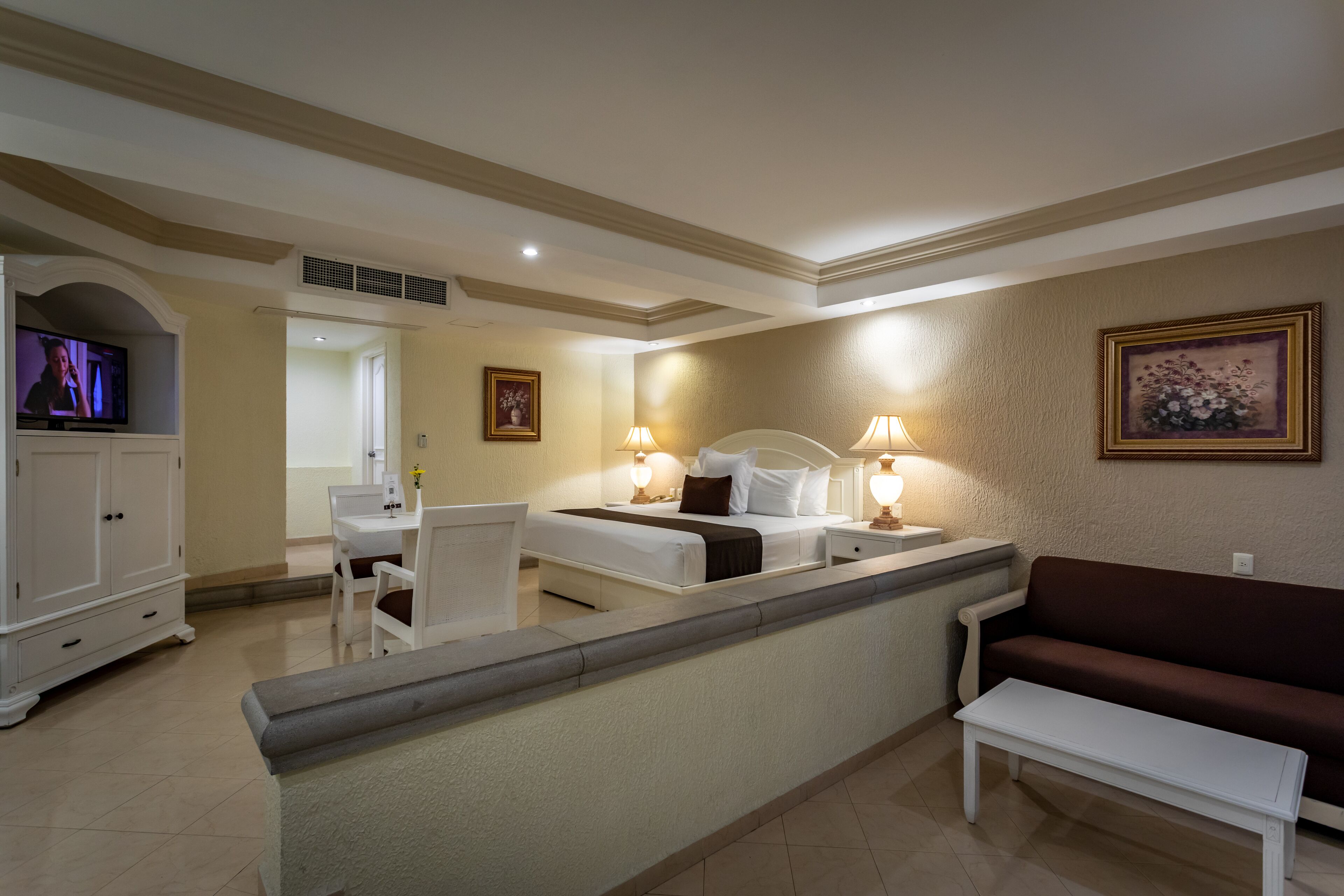 junior room | 1 bedroom, in-room safe, cots/infant beds, bed sheets