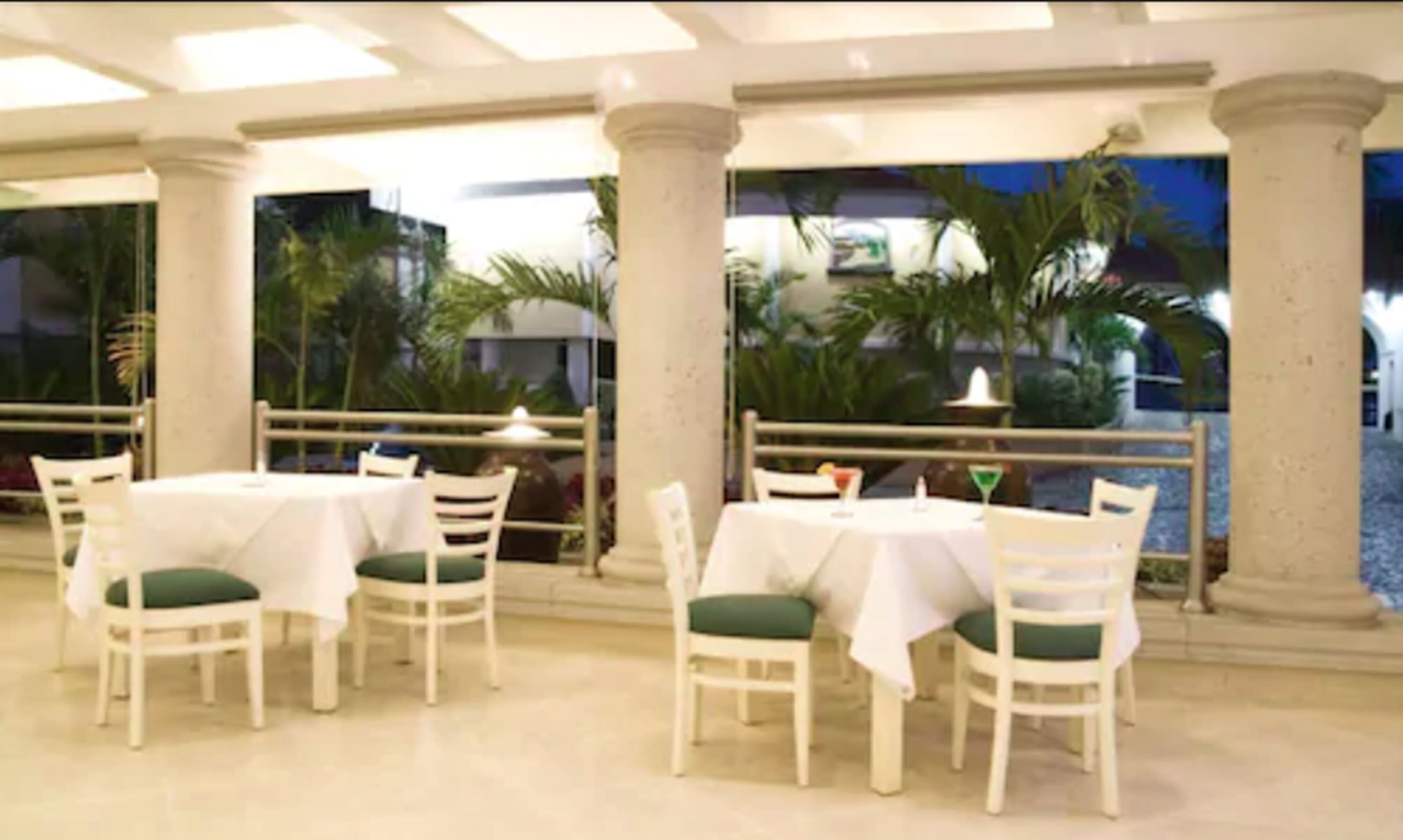 breakfast, lunch, dinner served; regional cuisine