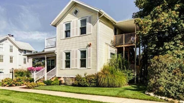 Exterior - Captain's Cottage Suites (Grand Haven)