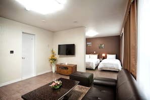 Blackout curtains, iron/ironing board, free WiFi, bed sheets - BENIKEA Technovalley Hotel (Daejeon)