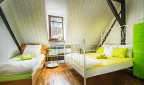 Twin Room With Shared Bathroom