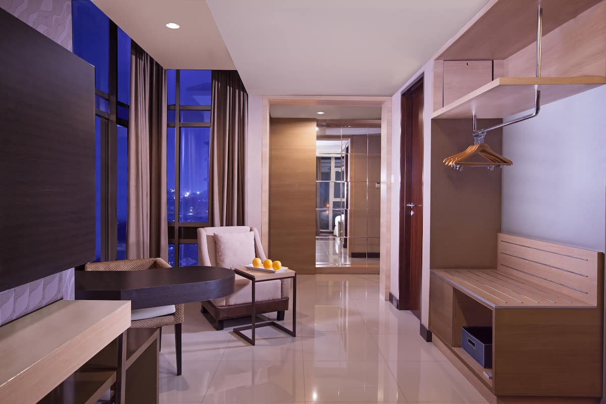 junior room | living area | 40-inch lcd tv with cable channels, tv