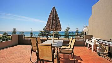Deluxe Ocean View #12 | Terrace/patio