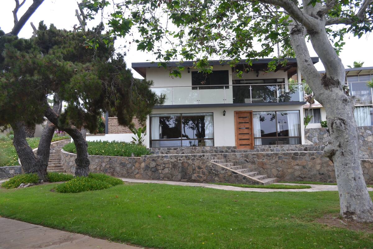 House, 3 Bedrooms, 2 Bathrooms | Terrace/patio