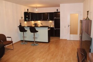 Fridge, microwave, stovetop, coffee/tea maker - BS Business Travelling (Hannover)