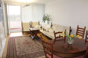 Apartment, 2 Bedrooms | Individually decorated, individually furnished, iron/ironing board - BS Business Travelling (Hannover)