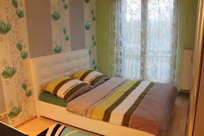 Apartment, 2 Bedrooms | Individually decorated, individually furnished, iron/ironing board - BS Business Travelling (Hannover)