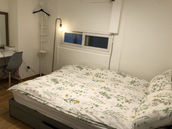 Standard Double Room | Desk, soundproofing, free WiFi, bed sheets