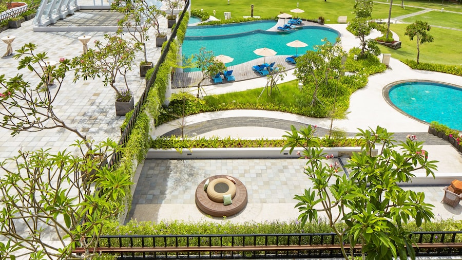 MERUSAKA Nusa Dua
