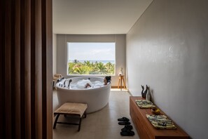 Couples treatment room(s), sauna, body treatments, aromatherapy -  MERUSAKA Nusa Dua  (Nusa Dua)