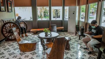 Pintu masuk interior