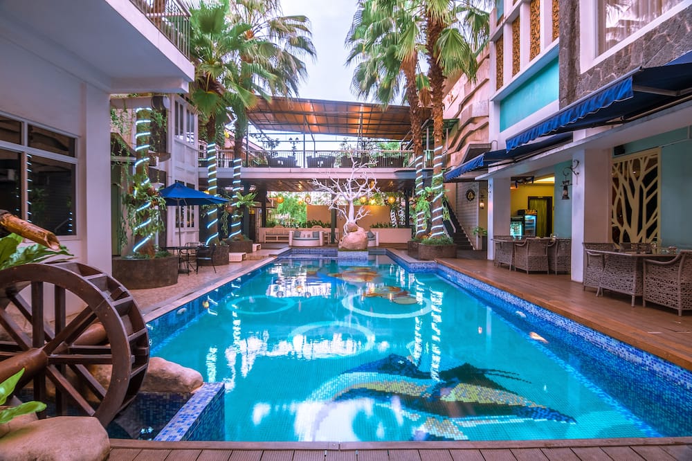 Ox Ville Hotel