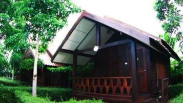 Studio with Garden View | Balcony view