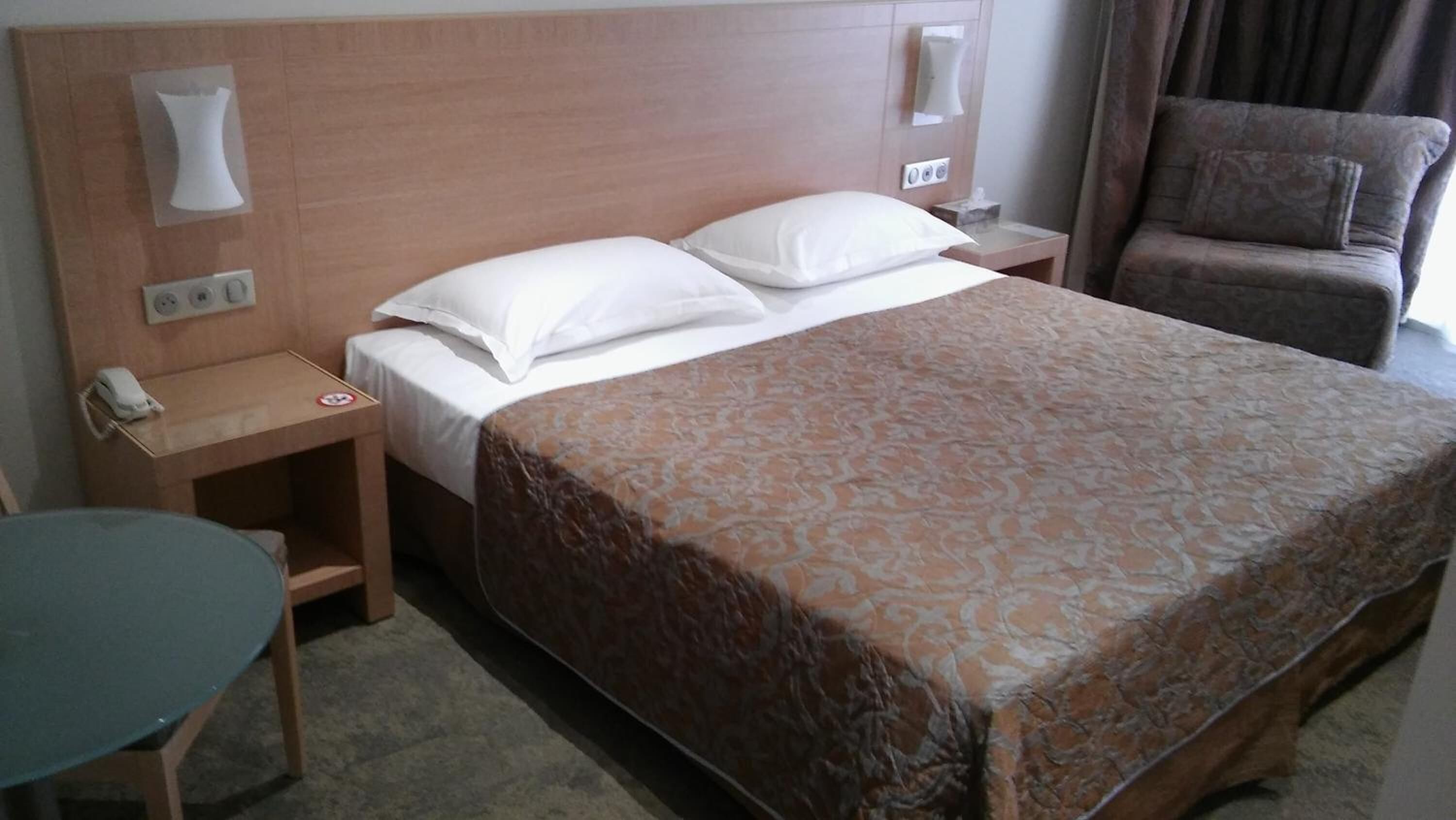 minibar, in-room safe, desk, soundproofing