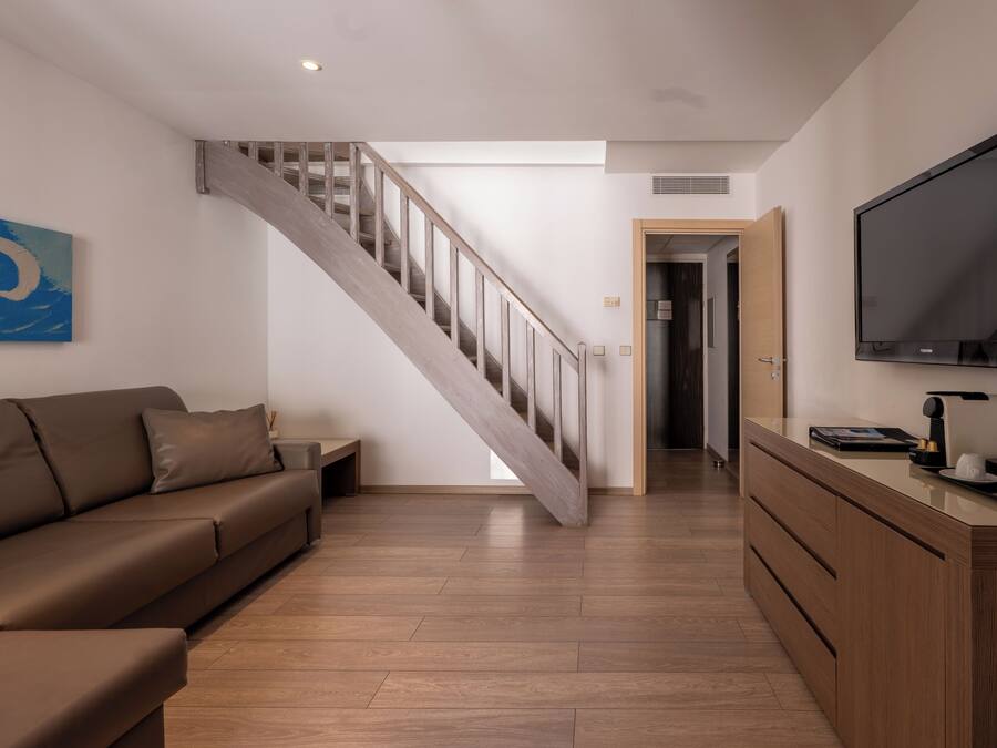 Duplex, Sea View