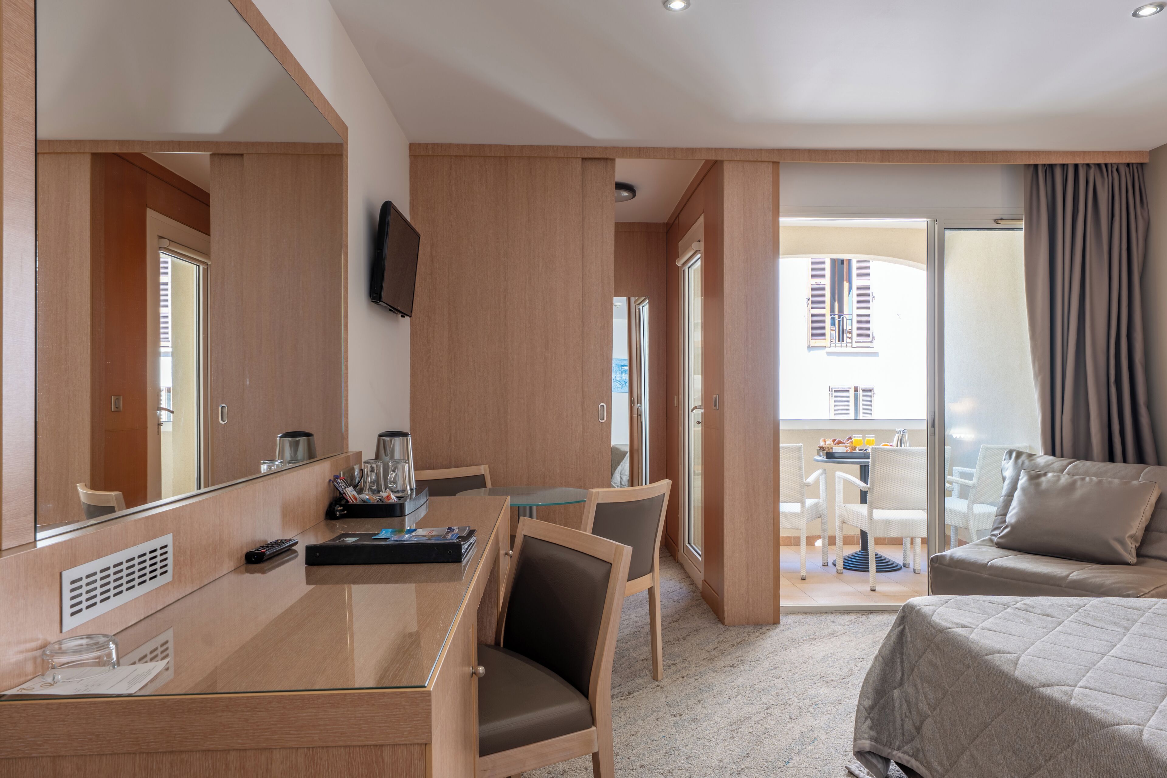 Comfort Triple Room