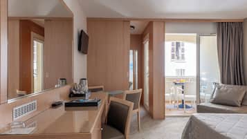 Comfort Triple Room