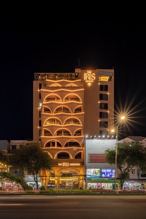 Exterior - The IRIS Signature Hotel & Spa (Can Tho)