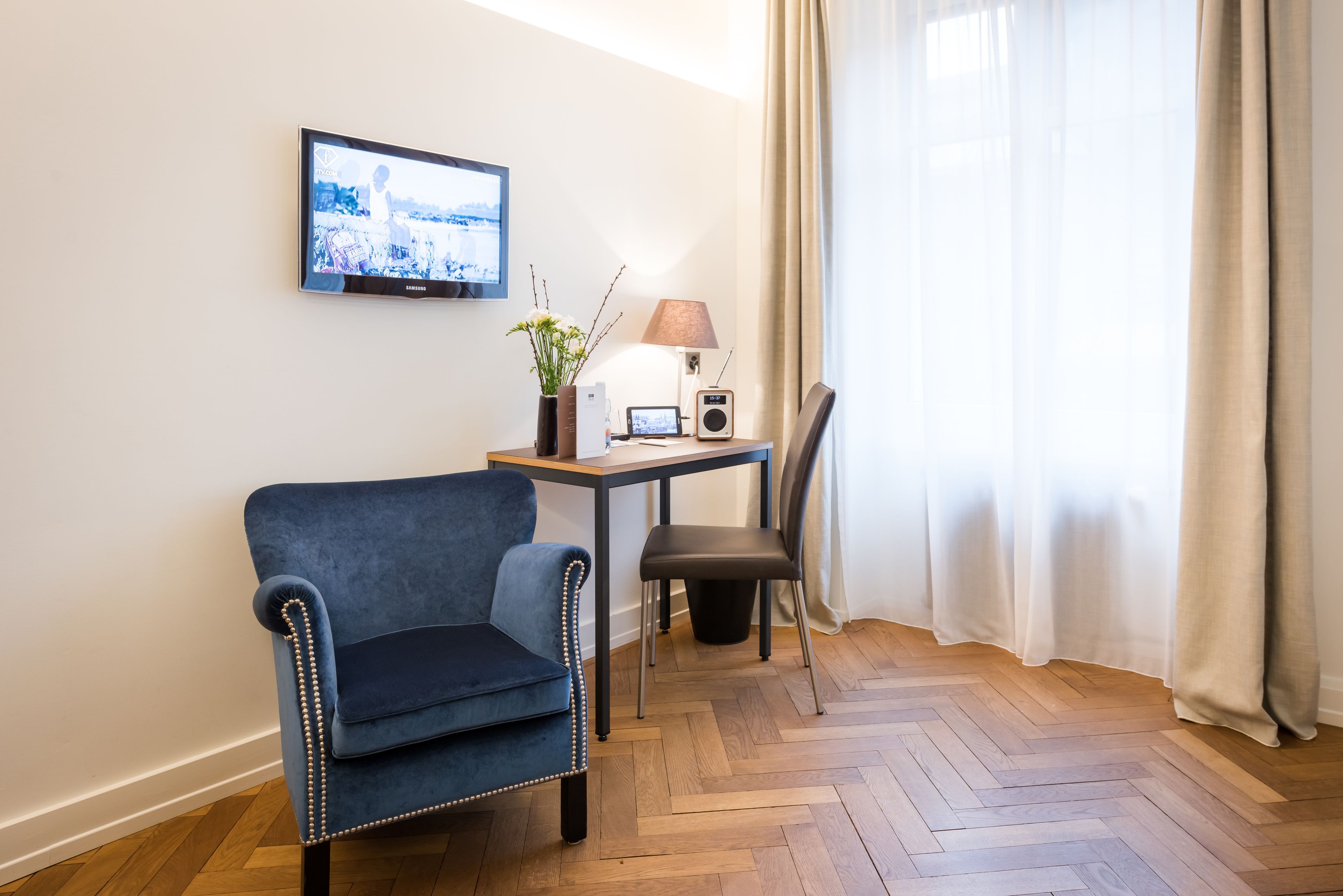 1 bedroom, premium bedding, down duvets, memory-foam beds