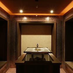 Salas para tratamentos a dois, sauna seca, sauna a vapor