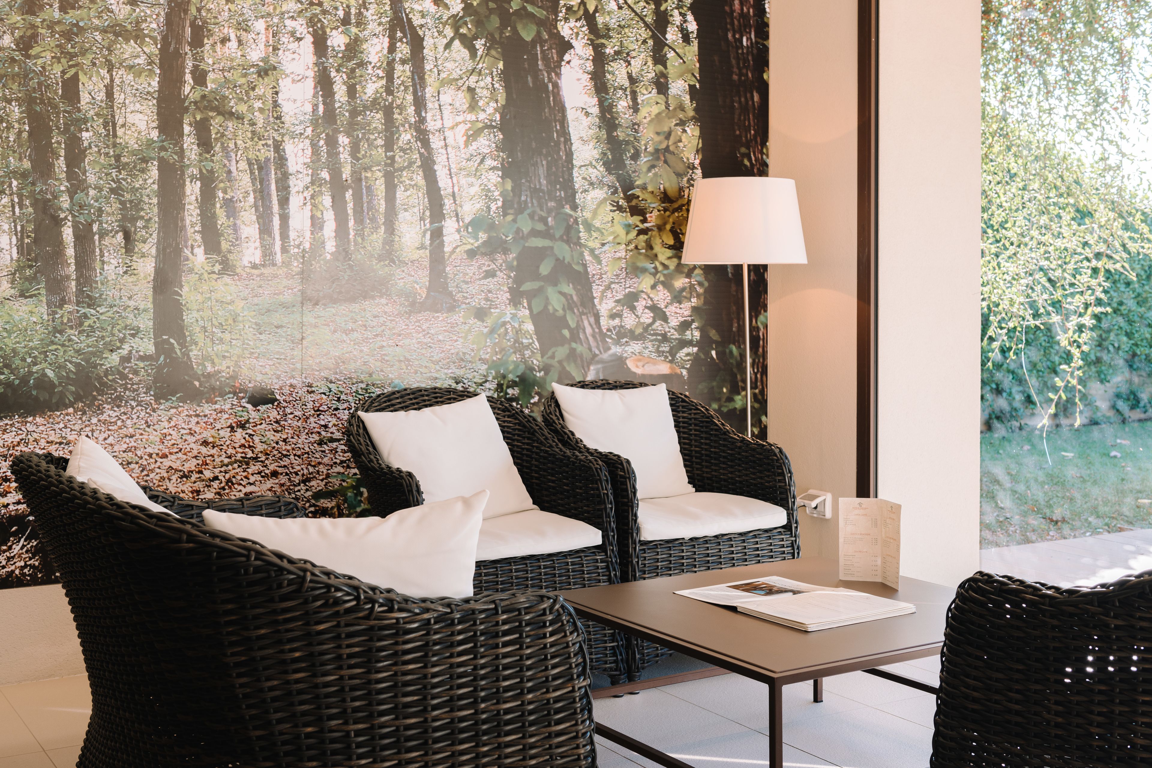 Un sauna, una bañera de hidromasaje, baño turco, masajes