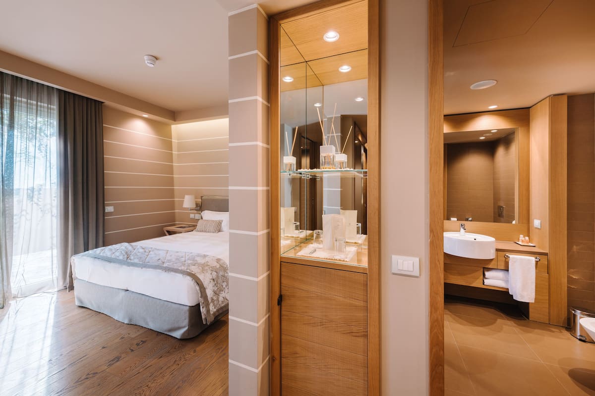 Double Room Single Use