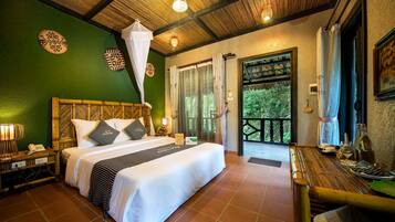 Superior Double Room, Garden View | In-room safe, desk, soundproofing, free WiFi