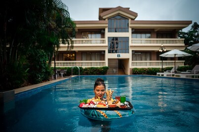 De Mandarin Beach Resort Suites & Villas