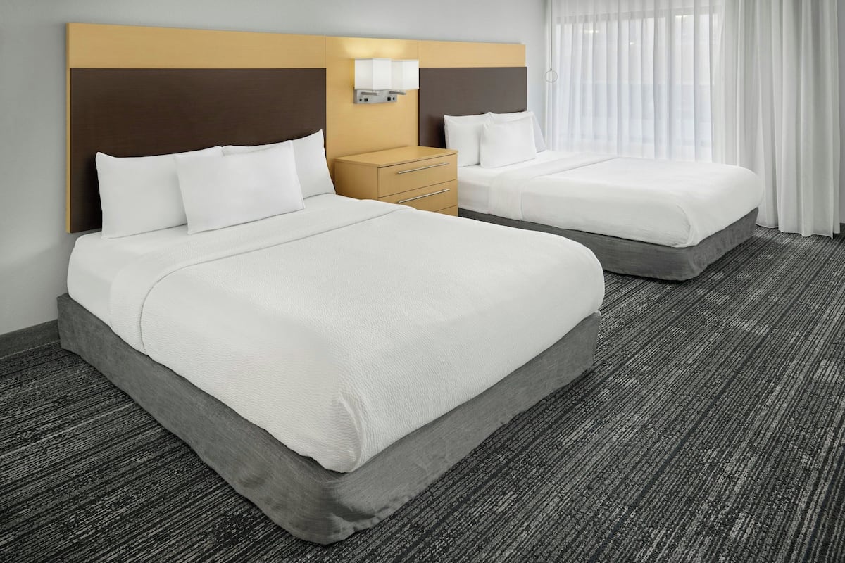 Studio, 2 Queen Beds | Desk, iron/ironing board, WiFi (free), alarm clocks