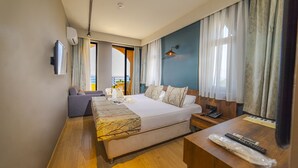 Standard Double Room | Minibar, soundproofing, WiFi (free), bed sheets - Nebilux Hotel (Antalya)